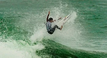 Surfista Teresa Bonvalot termina Ericeira Pro na nona posição