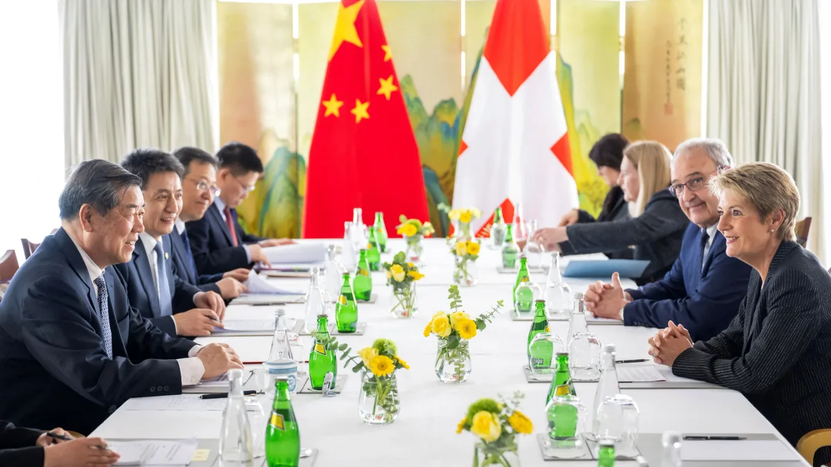 Handelspolitik: Handel fast zollfrei: Schweiz und China schließen Freihandelsabkommen