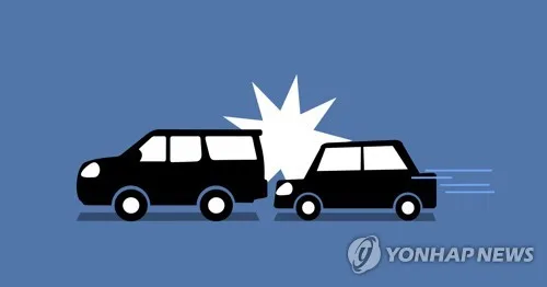 대전통영고속도로서 승용차-SUV 추돌 뒤 불…3명 부상