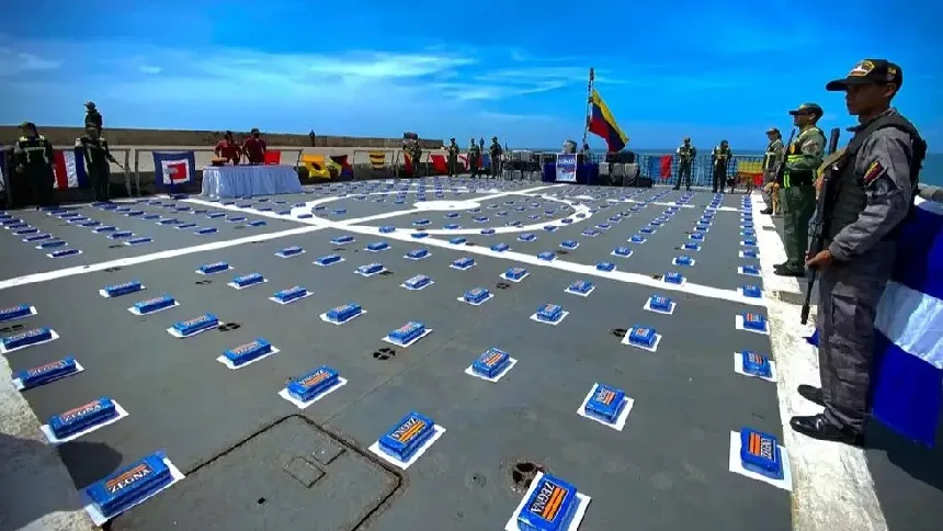 Autoridades decomisaron casi tres toneladas de droga tras un megaoperativo conjunto con Francia en el Caribe