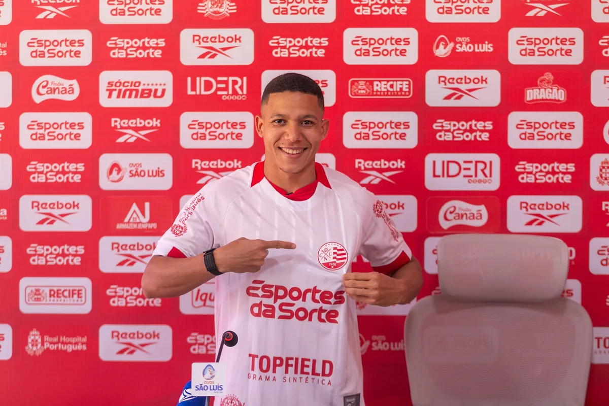 Danielzinho destaca dom da versatilidade e amplia opções do Náutico para a Série B