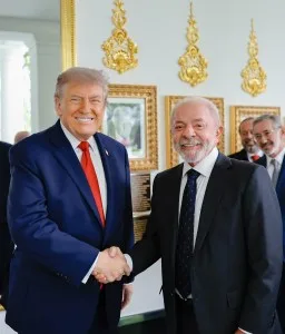 Lula liga para Trump, contesta tarifaço e acerta retomada de negociações com os EUA