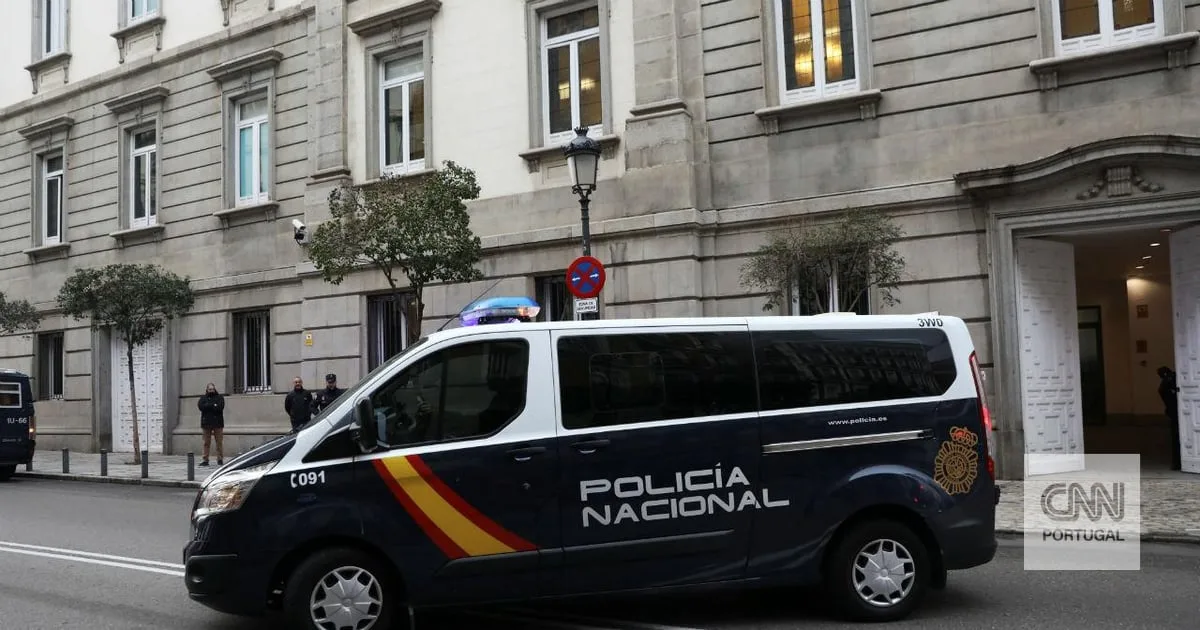 Cobravam até 30 euros por uma dormida e dez pelo carregamento de um telemóvel. Dupla detida por se aproveitarem de migrantes em Ceuta