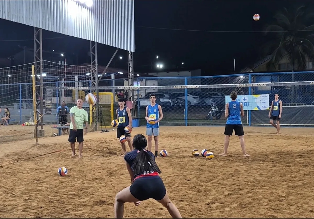 Feav convoca 16 atletas para treinos da seleção acreana de vôlei de praia sub-17; veja a lista