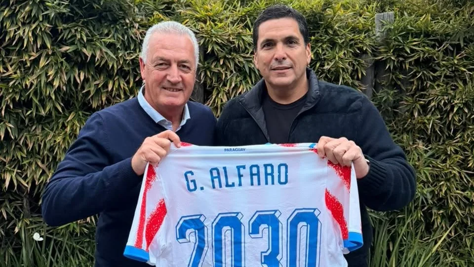 Gustavo Alfaro renovó su contrato con la selección de Paraguay hasta 2030: "Allá vamos"