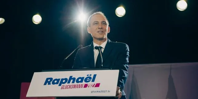 EN DIRECT, primaire à gauche : Raphaël Glucksmann, élu dès le premier tour, promet de « rassembler » la gauche pour « battre l’extrême droite », et réaffirme son refus de s’allier avec LFI