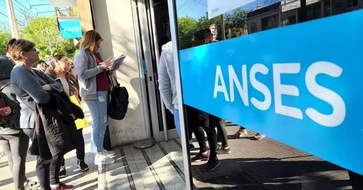 Por el bono congelado, los jubilados y pensionados de la mínima cobran $156.000 menos