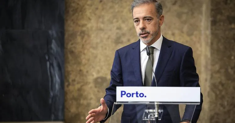 Autarca do Porto diz que lojas de "souvenirs" vão ter regras