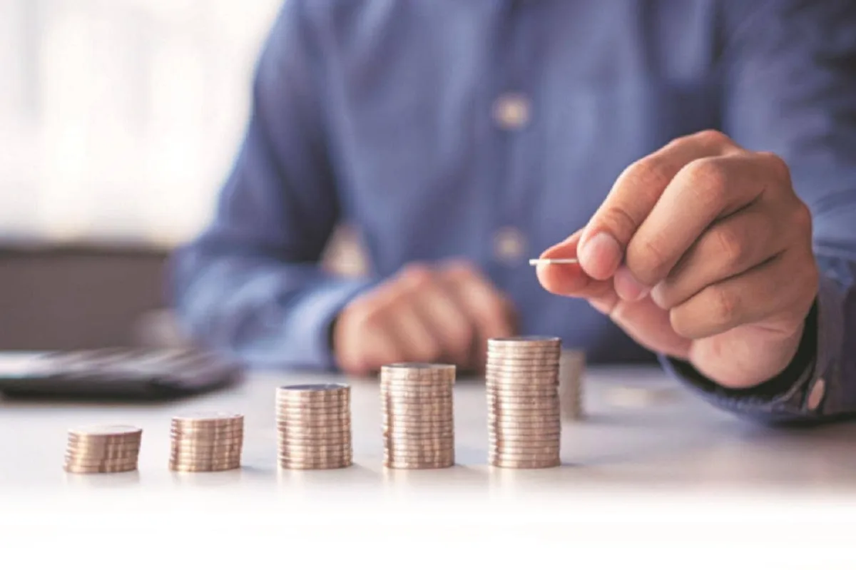 MFs' overseas equity holdings rise 37.5% to ₹93,602 crore in FY26: RBI