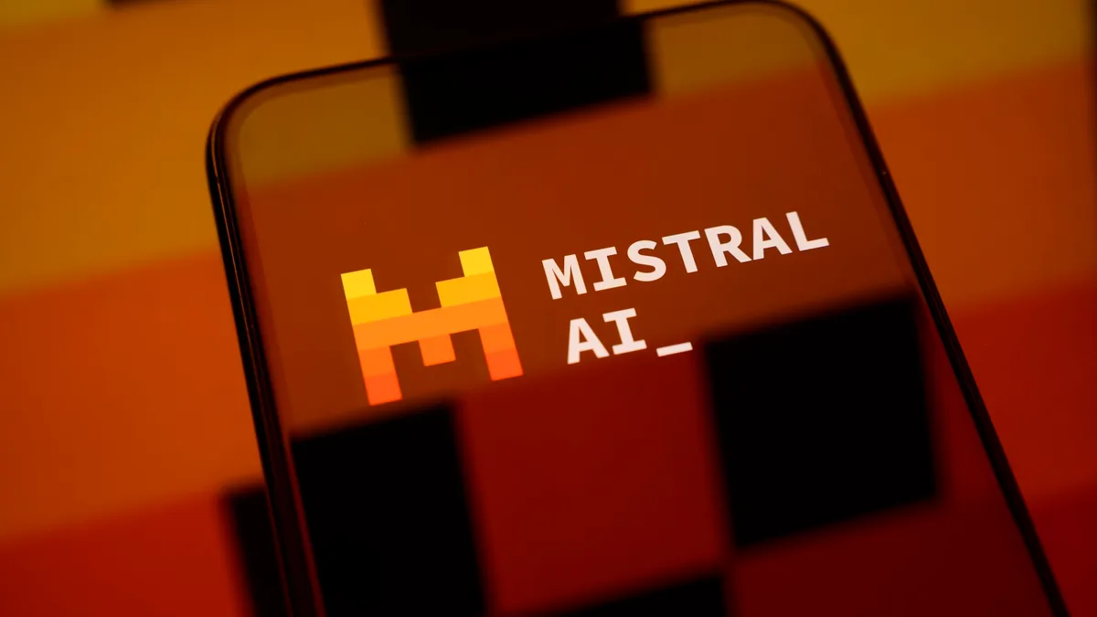 Mistral investit des millions pour racheter...une boite de pub