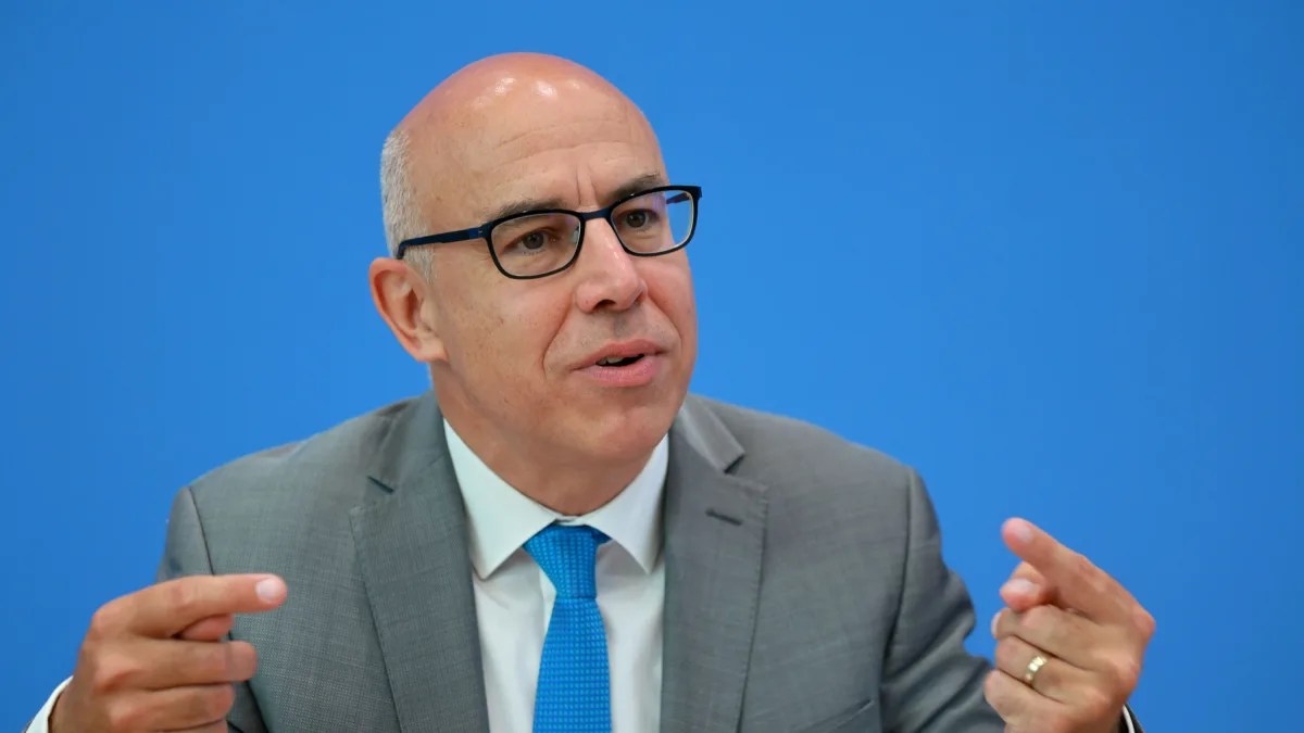 Gabriel Felbermayr: Wirtschaftsweiser warnt vor globaler Staatsschuldenkrise