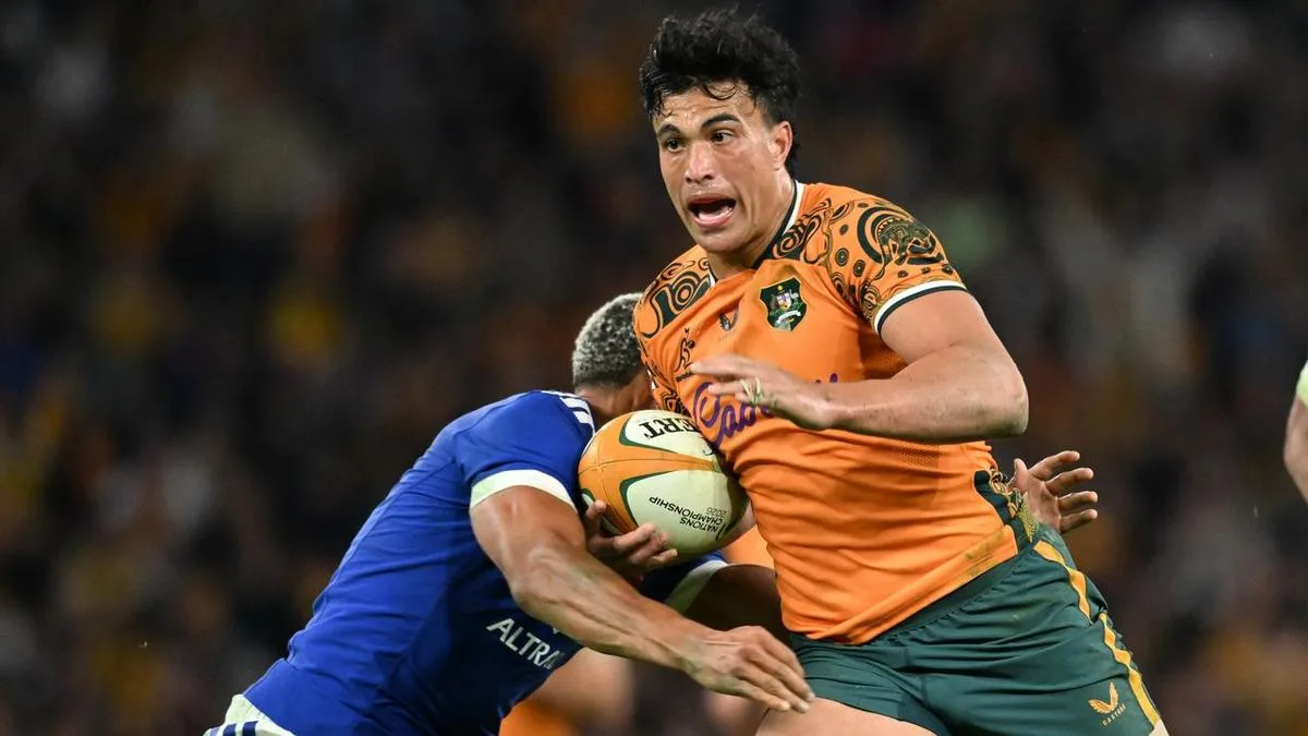Kiss reveals Suaalii plan as Wallabies' options grow