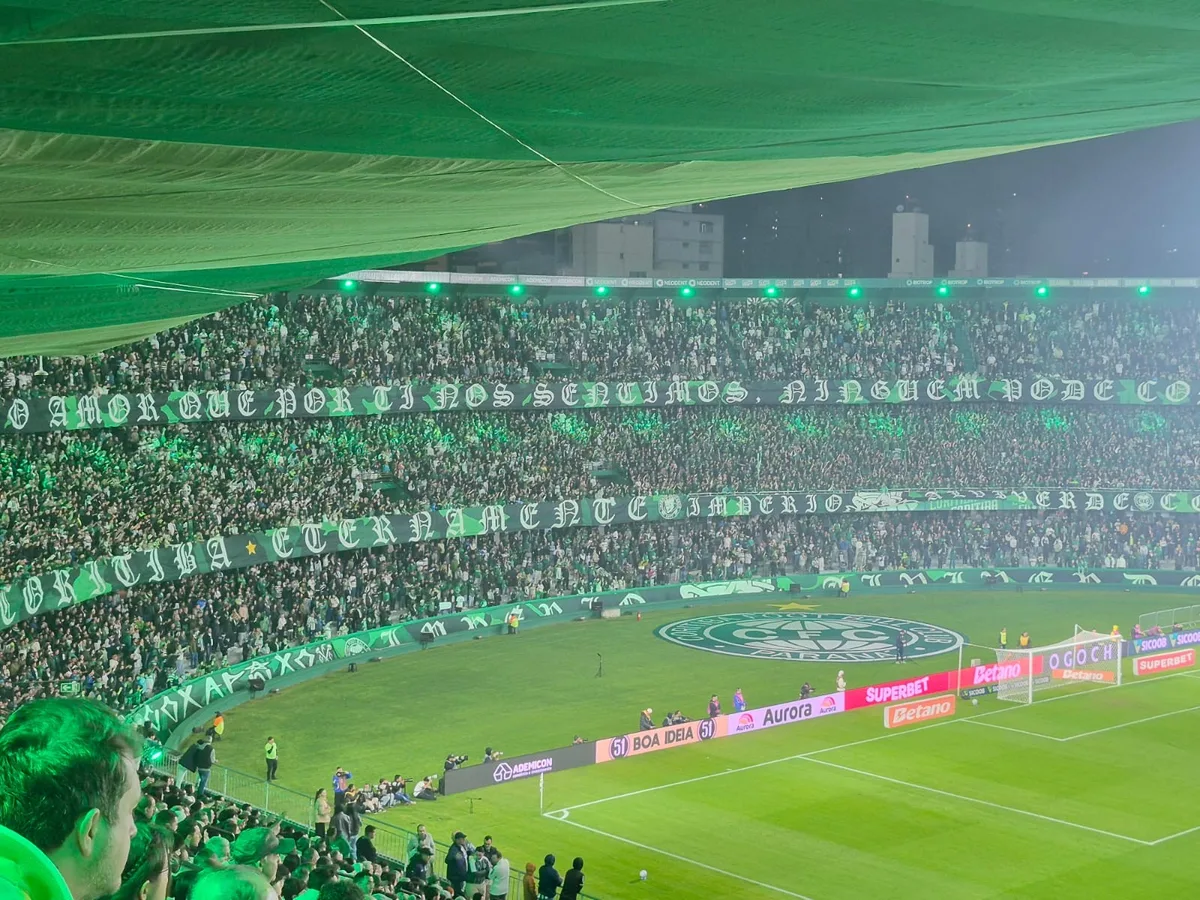 Coritiba registra maior público do ano na Série A contra o Corinthians
