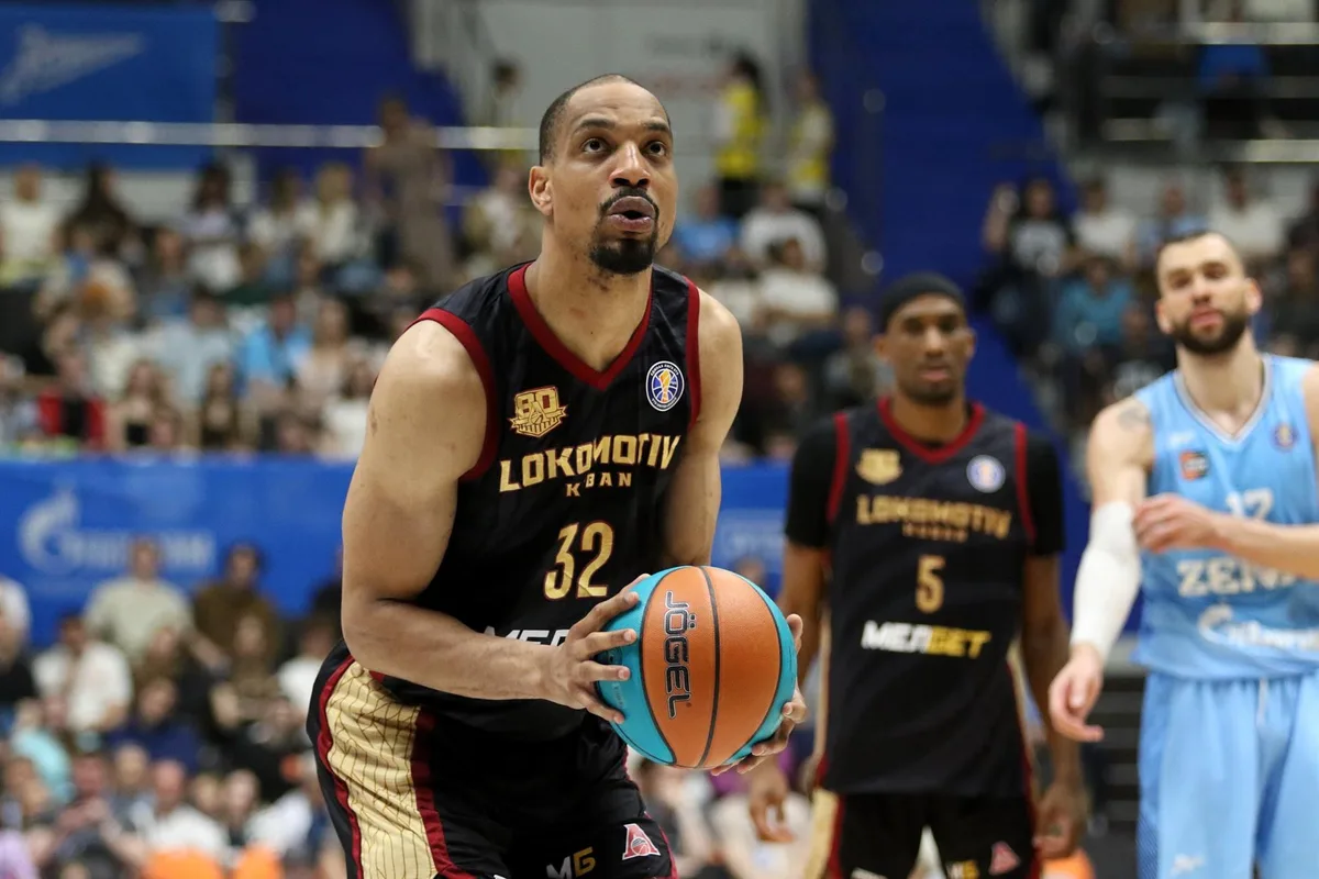 El estadounidense Vince Hunter, nuevo pívot de La Laguna Tenerife para la próxima temporada