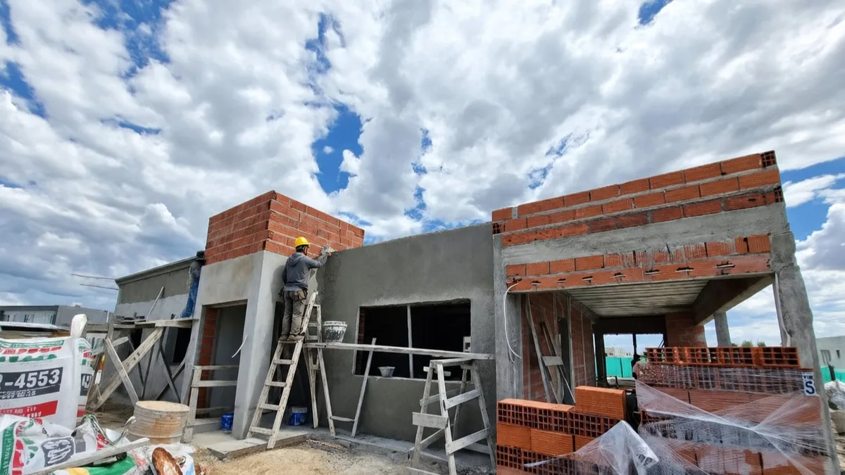 Construir una casa cuesta más de $2,3 millones por m2: qué puede pasar con los precios en los próximos meses