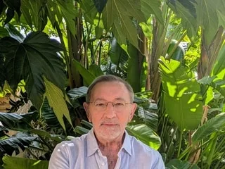 PORTRAIT. La fiction, là où l’écrivain Jean-Marie Blas de Roblès se sent chez lui