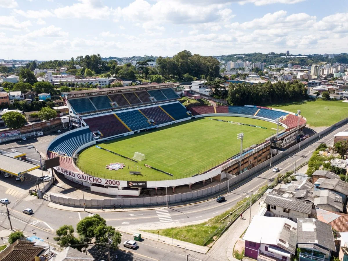 Caxias x Figueirense: onde assistir ao vivo, horário e escalações na Série C