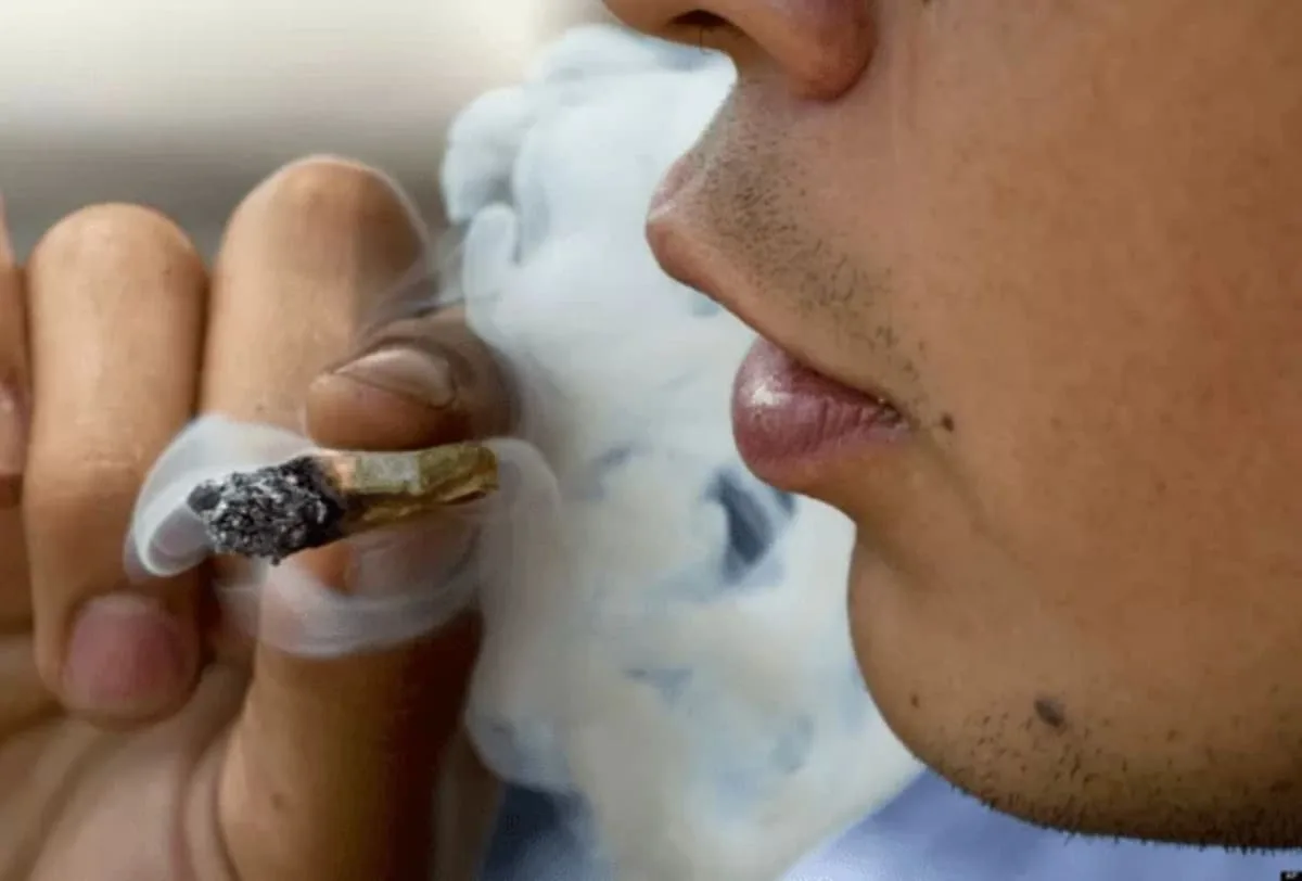 BH vai multar em R$ 1,5 mil quem for flagrado usando drogas em público
