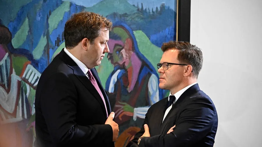 Bundespolitik: SPD-Minister bieten Merz Verbrenner-Kompromiss an