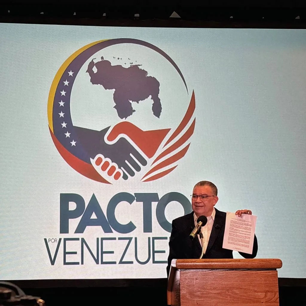 Enrique Márquez vuelve al ruedo con un pacto para “guiar la transición” en Venezuela