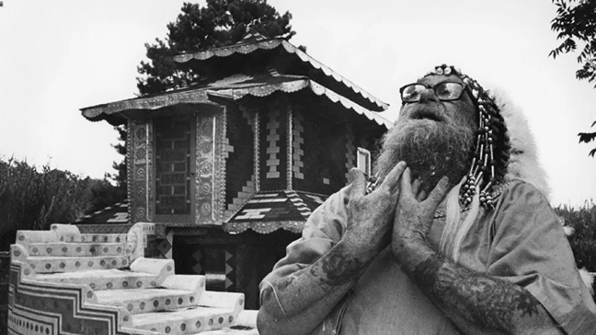 In 1957, Georgia artist Eddie Owens Martin began transforming his inherited farmhouse and seven acres