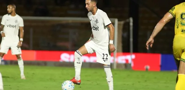 Tite admite que adiantou estreia de Ziyech no Botafogo: 'Faz parecer fácil'