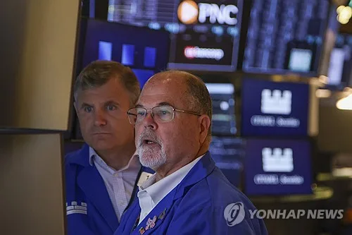 뉴욕증시, 美국채 금리 반등에 일제히 하락…다우 1.3%↓