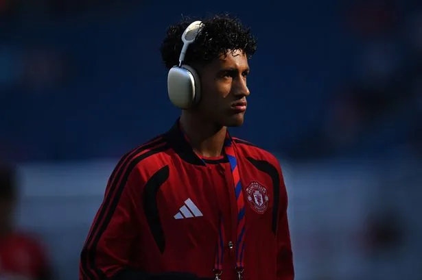 What's happening with JJ Gabriel? Man Utd bombshell, Barcelona flight, Carrick comments