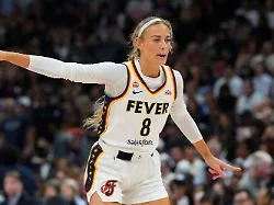 Kulturkampf in der WNBA: Trans-Hass: Trumps "MAGA-Barbie" spaltet die USA