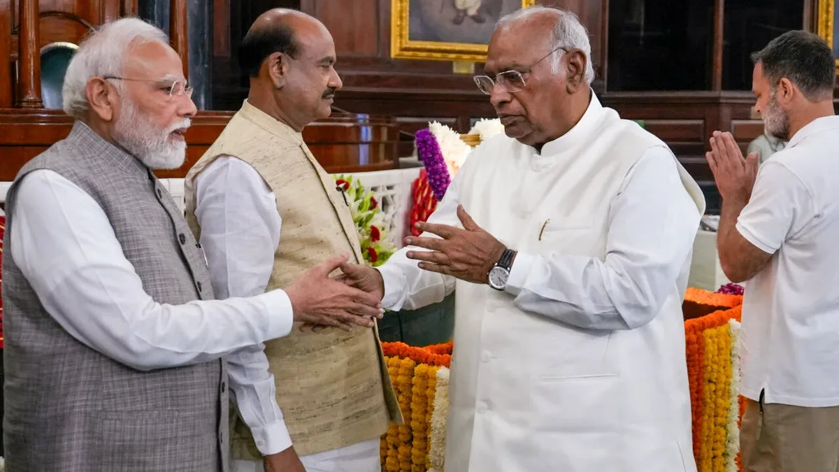'Don't try to bulldoze another Constitutional Amendment Bill': Kharge writes to PM Modi