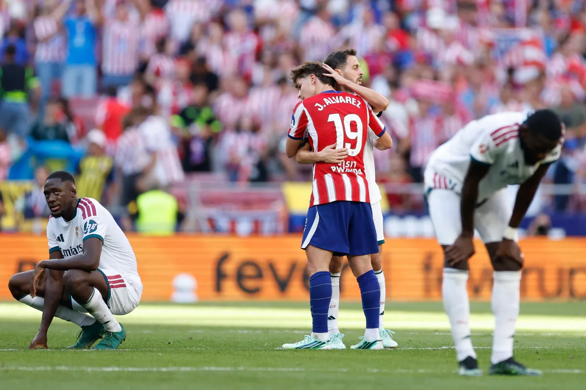 Real Madrid pierde contra el Atlético y deja escapar al Barcelona