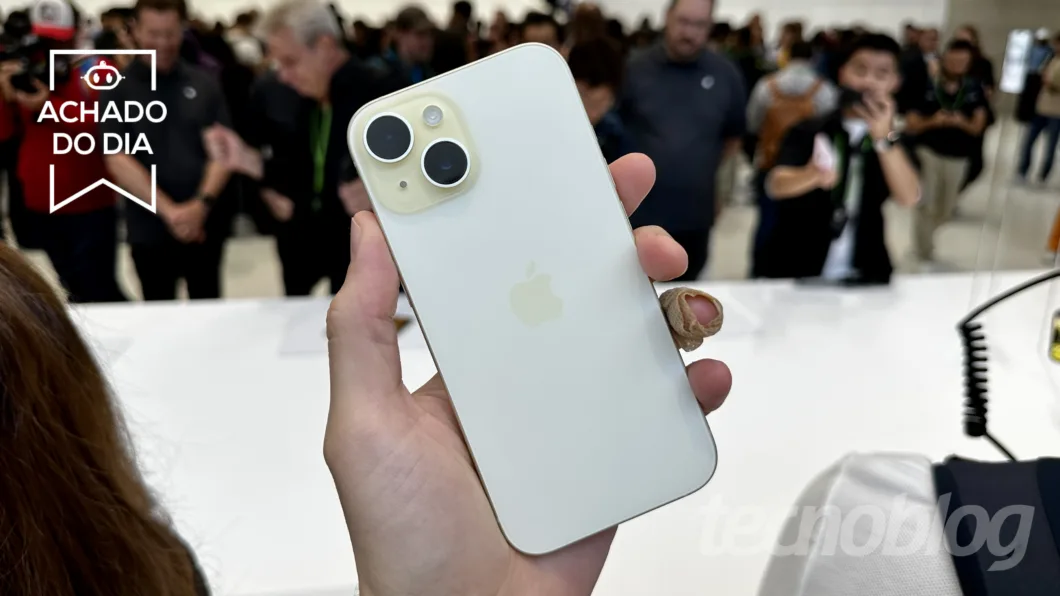 Custo-benefício: iPhone 15 (256 GB) tem desconto no Mercado Livre