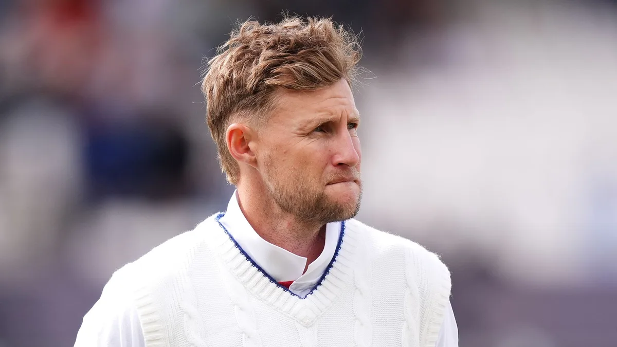 Pakistan add 132 in morning session to sit 184-3, trail England by 136 LIVE!