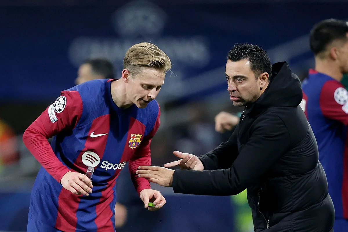 FC Barcelona Legend And Netherlands Coach Xavi Worries About De Jong