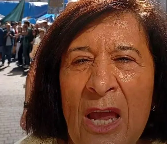 Una concejala del PP de Torre Pacheco (Murcia) increpa a los acampados en Sol: "Cabrones!"
