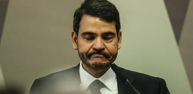 Os motivos do AGU para não bancar a queixa da PF contra André Mendonça