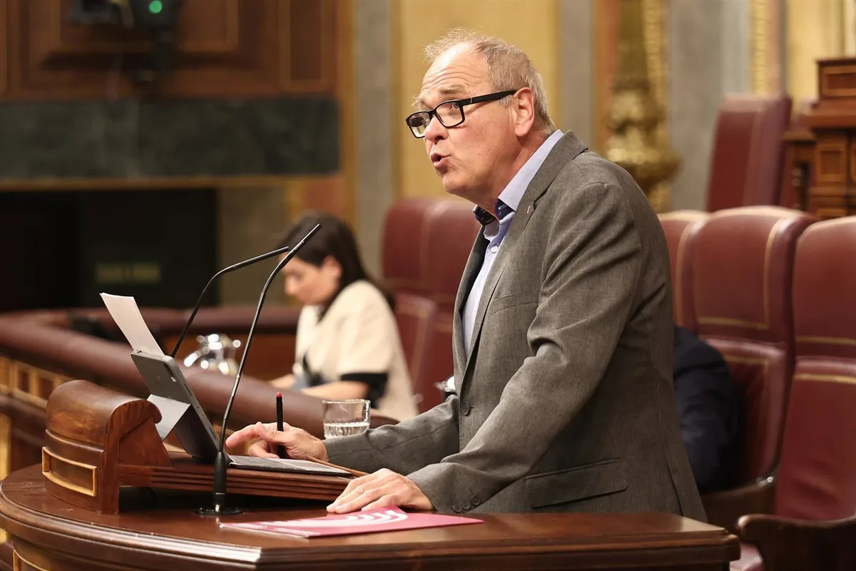 El Congreso debate el suplicatorio de un diputado de Sumar y lo llevará a votación al Pleno