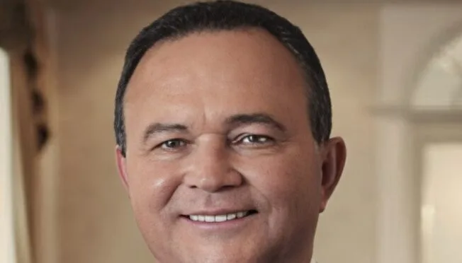 Após Dino afastar sobrinho, governador do Maranhão reivindica ser investigado no STJ
