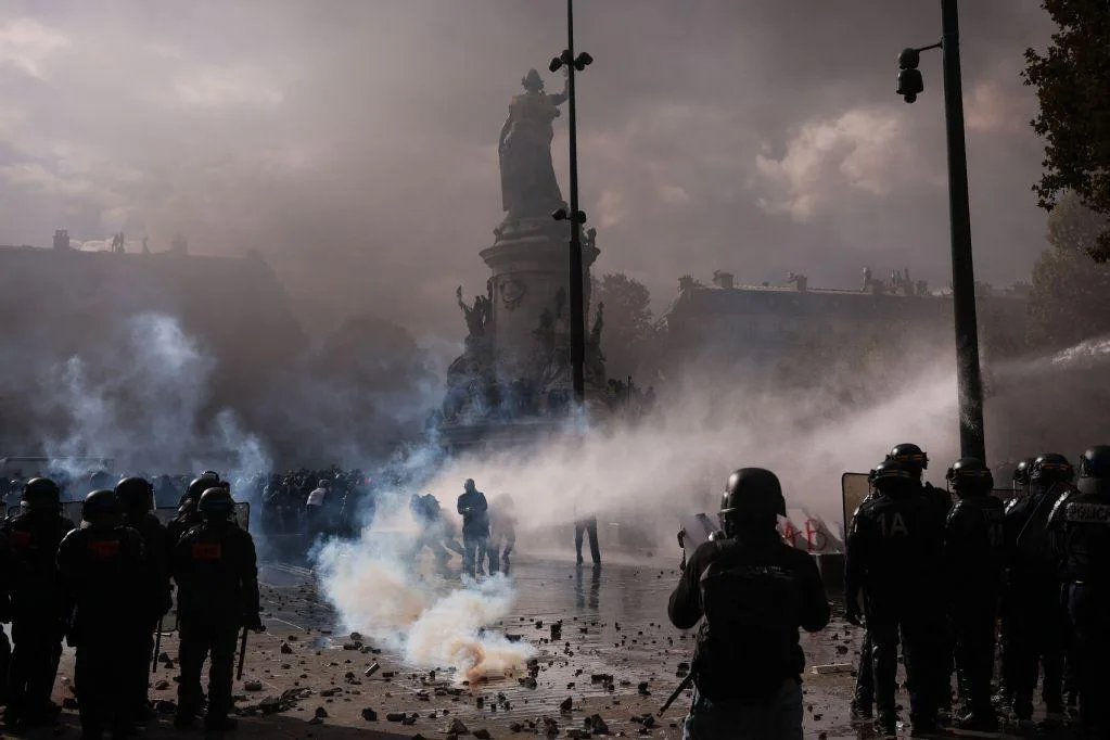 « La France a un problème avec la violence » : ce que la presse internationale dit des manifestations du 17 octobre