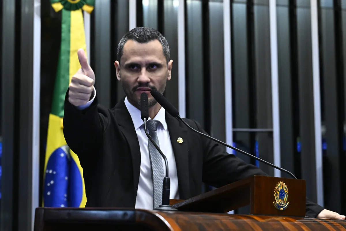 Cleitinho segue na liderança para governo de Minas, diz Quaest