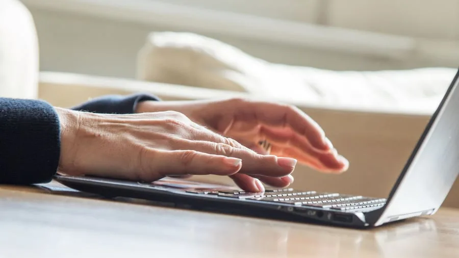 Bloß keine Daten übermitteln: Steuerverwaltung warnt vor betrügerischen E-Mails und SMS
