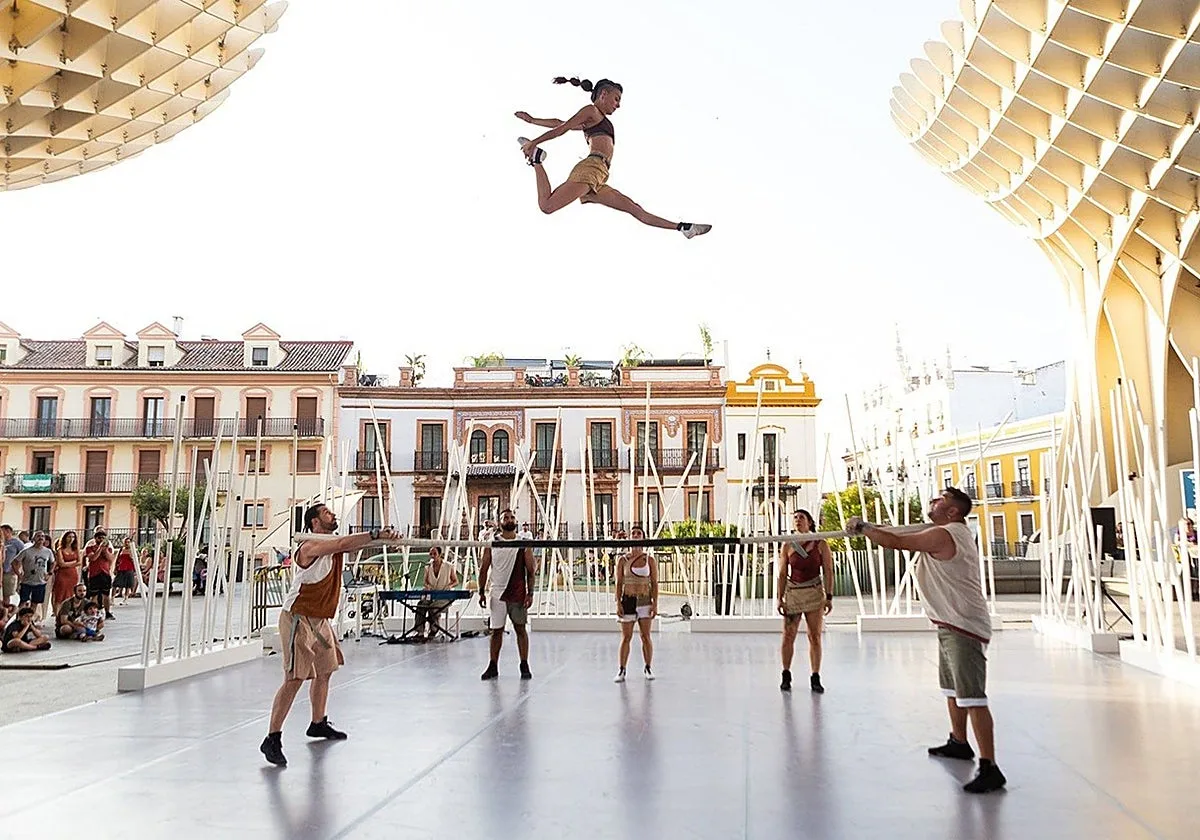 Illescas se llena de teatro, circo y música con el quinto Festival dCALLE