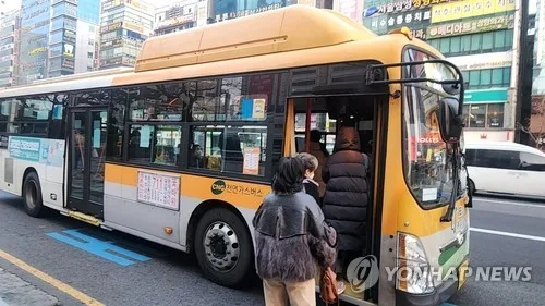 울산 버스노조, 쟁의행위 찬반투표 가결…찬성률 95.71%