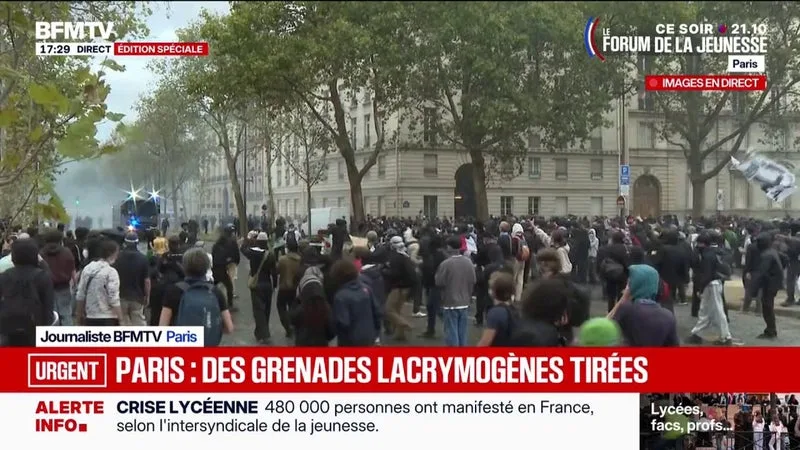 Mobilisation lycéenne: les forces de l’ordre déploient leurs canons à eau face aux manifestants, place Vauban