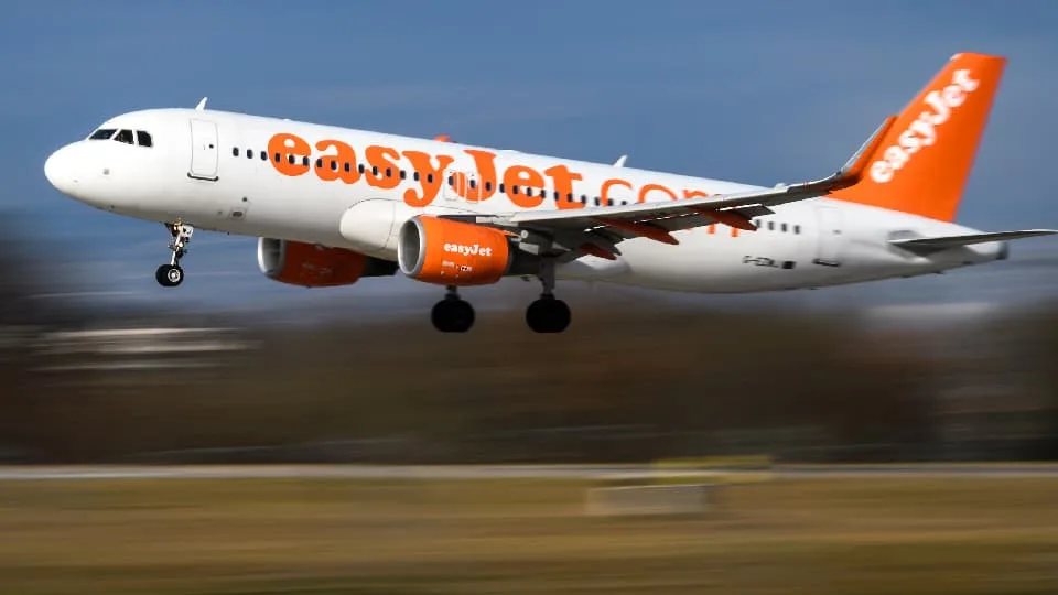 40 vols EasyJet annulés samedi et "probablement autant dimanche" en raison d'une grève du personnel insatisfait des conditions de travail