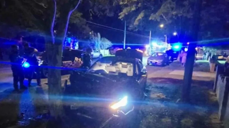 ‘Good Samaritans’ allegedly steal man’s car on the Gold Coast