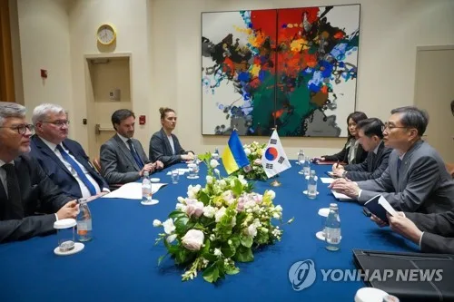 주우크라이나대사 귀국…'北포로 공개' 갈등 이어질 듯