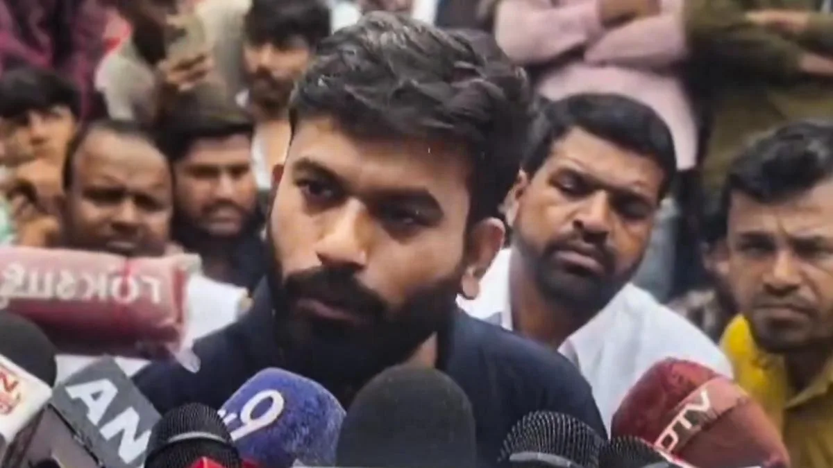 Should be mandatory for education officials to send their kids to government schools, says Dipke