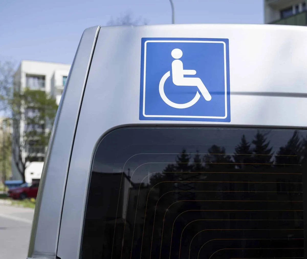 Carro PcD até R$ 250 mil? Projeto avança e buscas por isenção disparam 800%