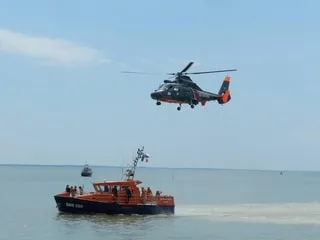 Un voilier à la dérive dans l’Atlantique, un homme recherché